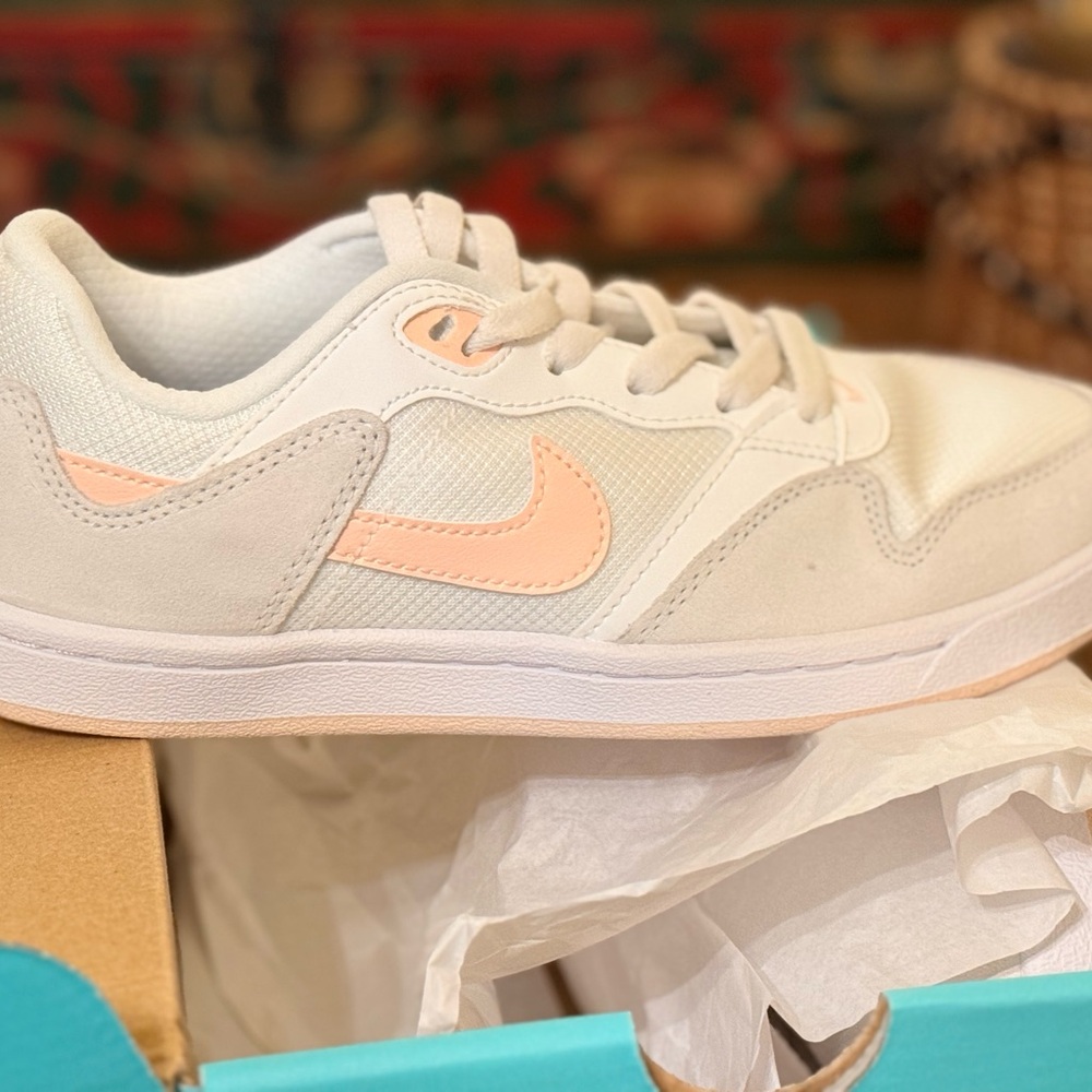 Nike Cream and Peach kids or women’s Athletic Shoes